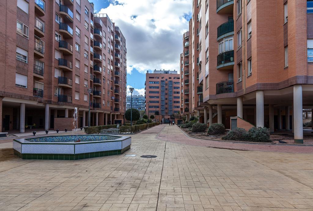 Valencia Flat Rental Swim And Paddle Rom bilde